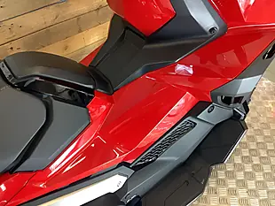 Used 2021 Honda X-Adv Red - Interior and Exterior details 12