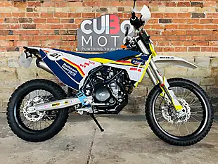 Used 2021 Husqvarna 701 Enduro White - Interior and Exterior details 2