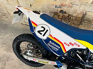 Used 2021 Husqvarna 701 Enduro White - Interior and Exterior details 9