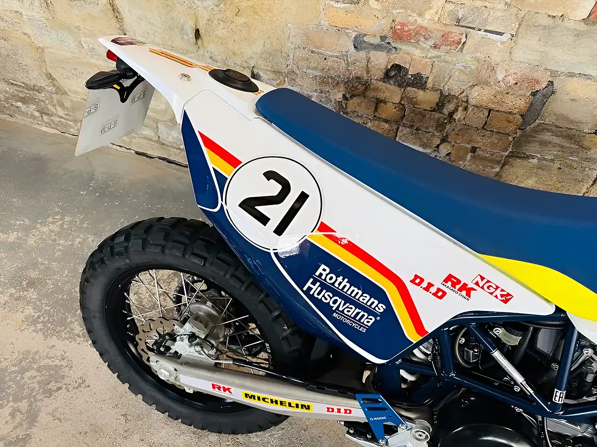 Used 2021 Husqvarna 701 Enduro White - Interior and Exterior details 9