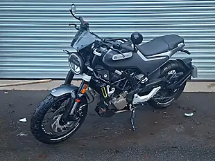 Used 2021 Husqvarna Svartpilen Black - Interior and Exterior details 4