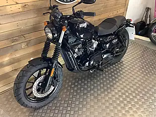 Used 2021 Hyosung Gv S Aquila Black - Interior and Exterior details 3