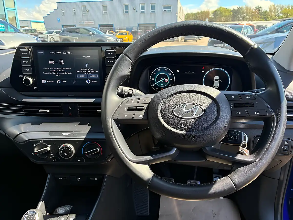 Used 2021 Hyundai Bayon Se Connect Intense Blue - Interior and Exterior details 8