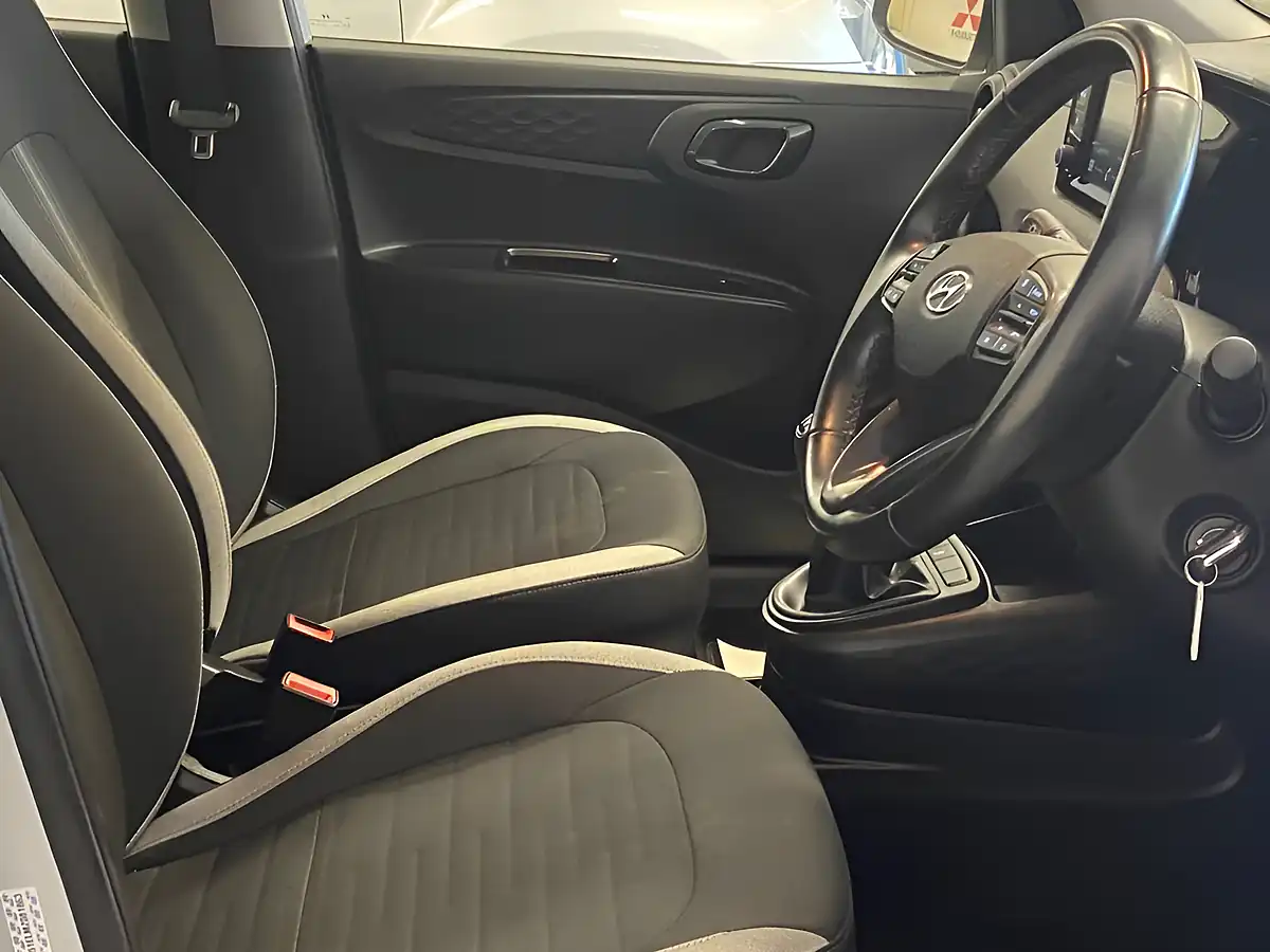 Used 2021 Hyundai I10 Se Connect Grey - Interior and Exterior details 12