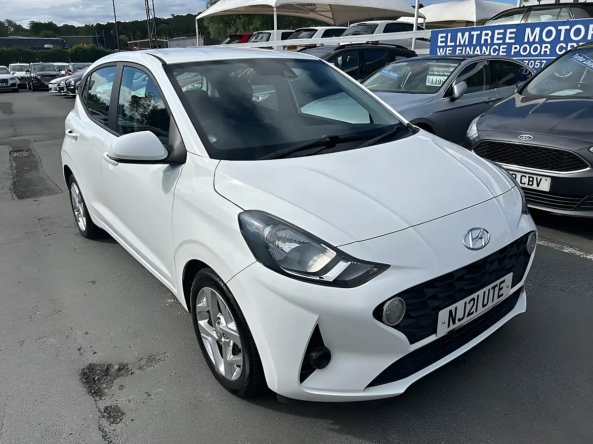 Used 2021 Hyundai I10 Se Connect White - Interior and Exterior details 3