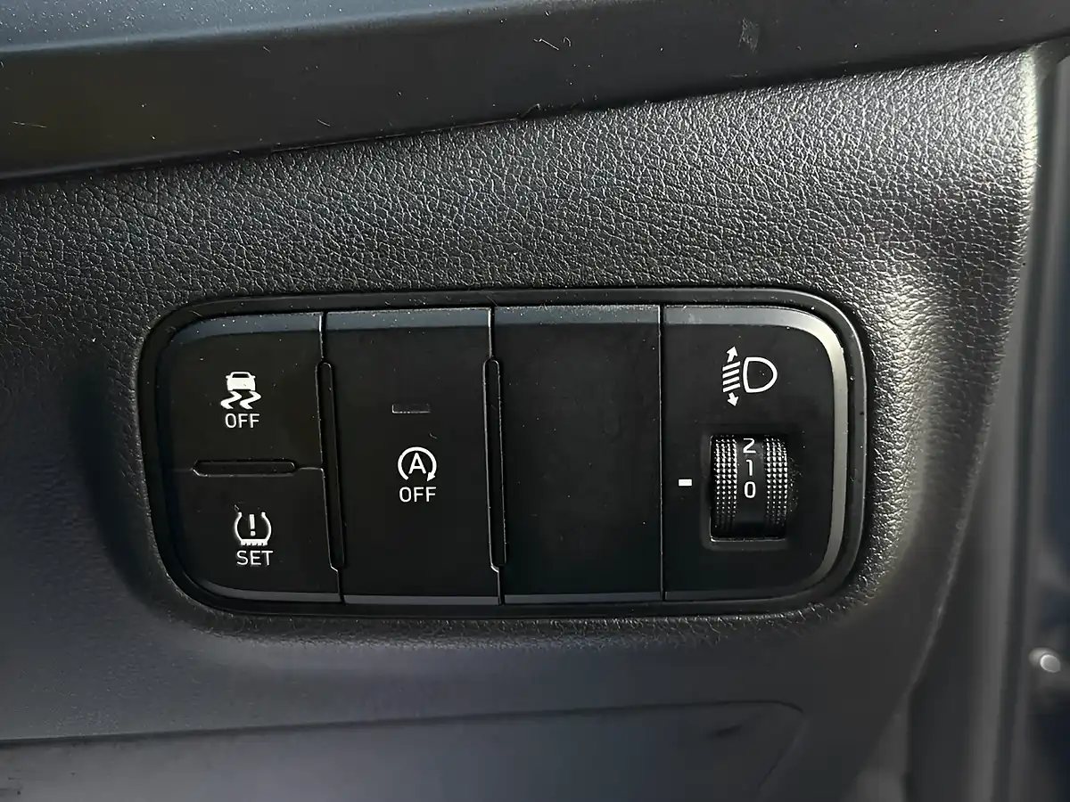 Used 2021 Hyundai i20 Element Grey - Interior and Exterior details 13
