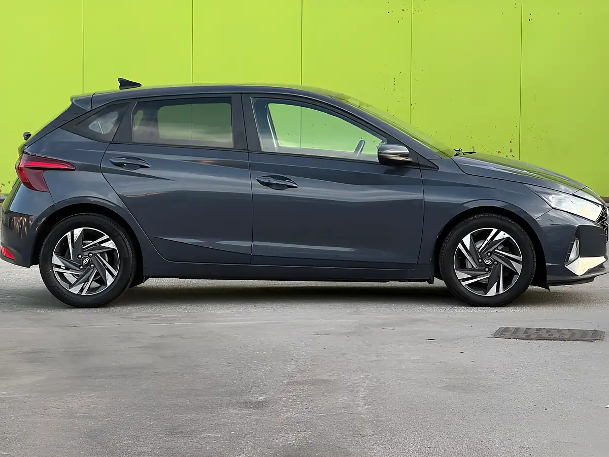 Used 2021 Hyundai i20 Element Grey - Interior and Exterior details 7