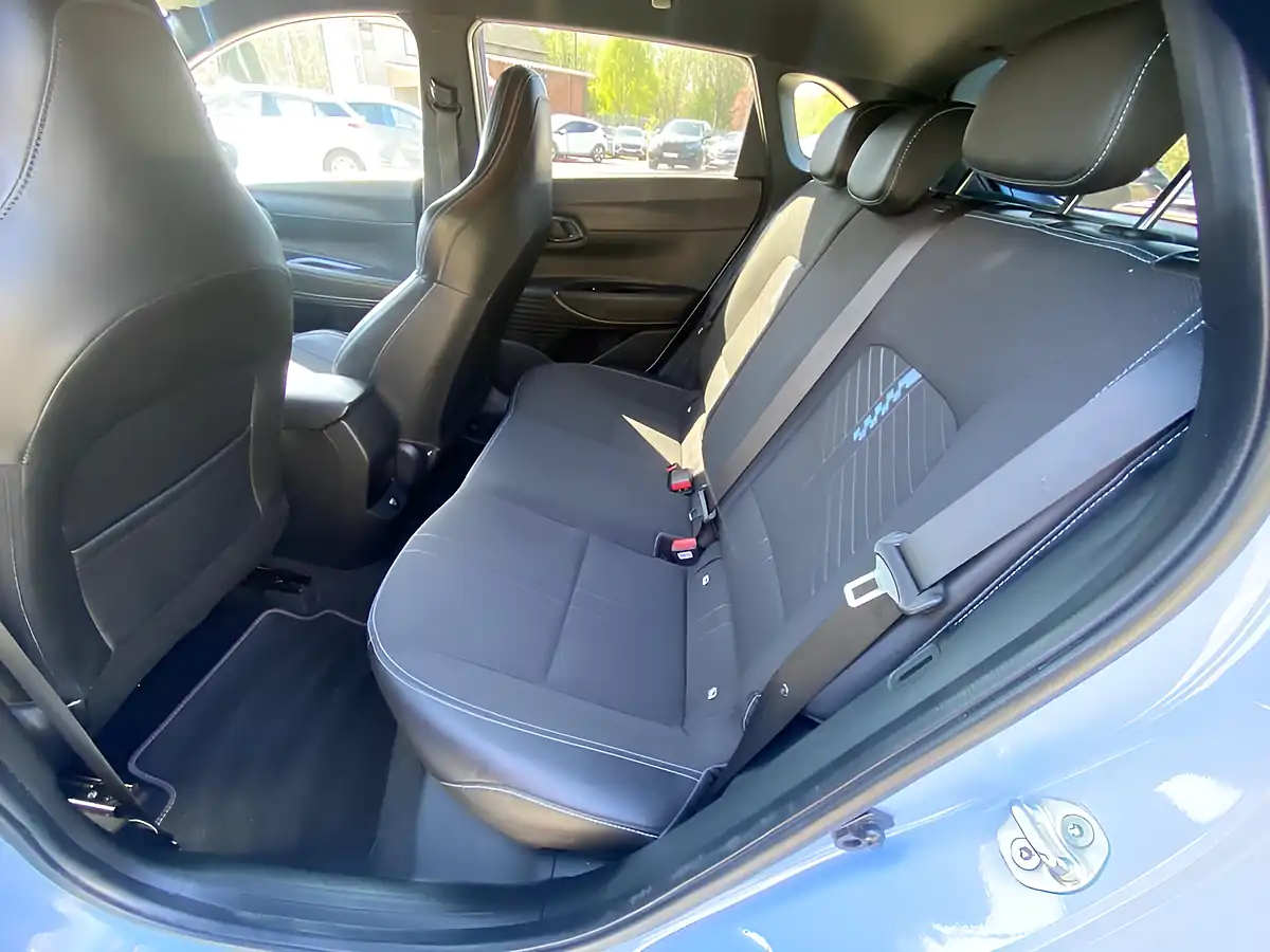 Used 2021 Hyundai I20 N Blue - Interior and Exterior details 11