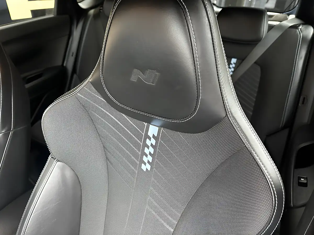 Used 2021 Hyundai i20 N Blue - Interior and Exterior details 17