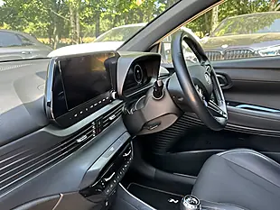 Used 2021 Hyundai I20 N Polar White - Interior and Exterior details 2