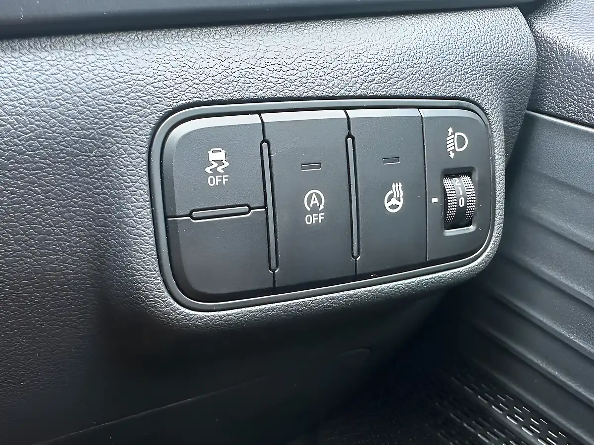 Used 2021 Hyundai I20 N Polar White - Interior and Exterior details 4