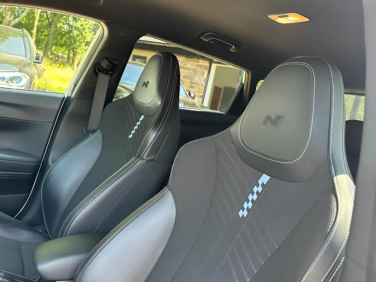 Used 2021 Hyundai I20 N Polar White - Interior and Exterior details 9