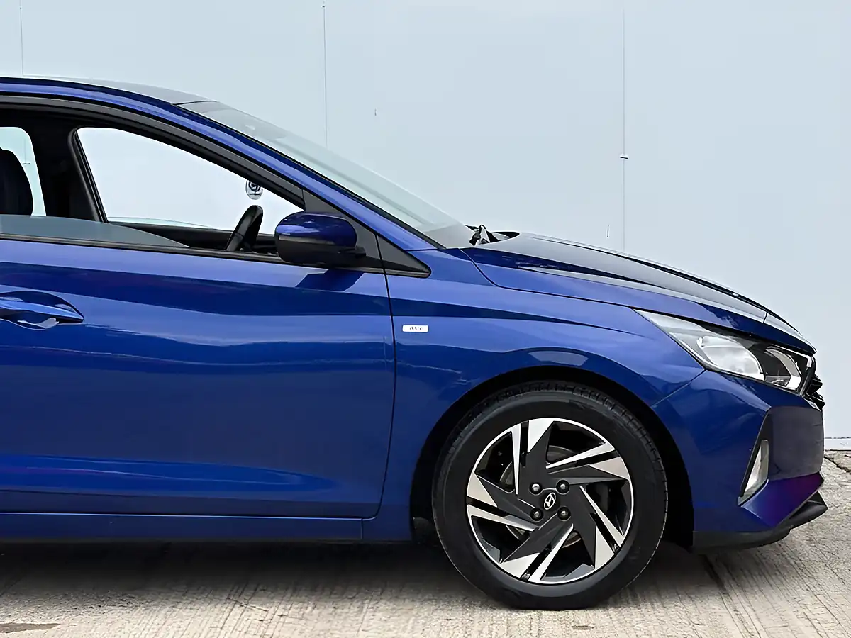 Used 2021 Hyundai i20 Se Connect Intense Blue - Interior and Exterior details 11