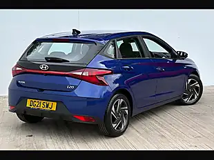 Used 2021 Hyundai i20 Se Connect Intense Blue - Interior and Exterior details 13
