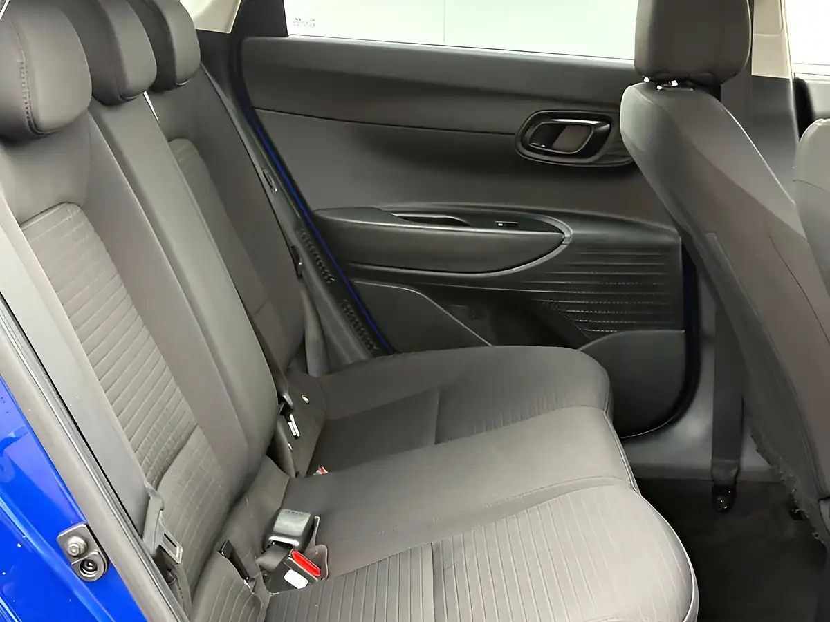 Used 2021 Hyundai i20 Se Connect Intense Blue - Interior and Exterior details 17