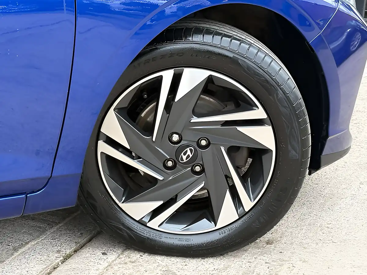 Used 2021 Hyundai i20 Se Connect Intense Blue - Interior and Exterior details 20