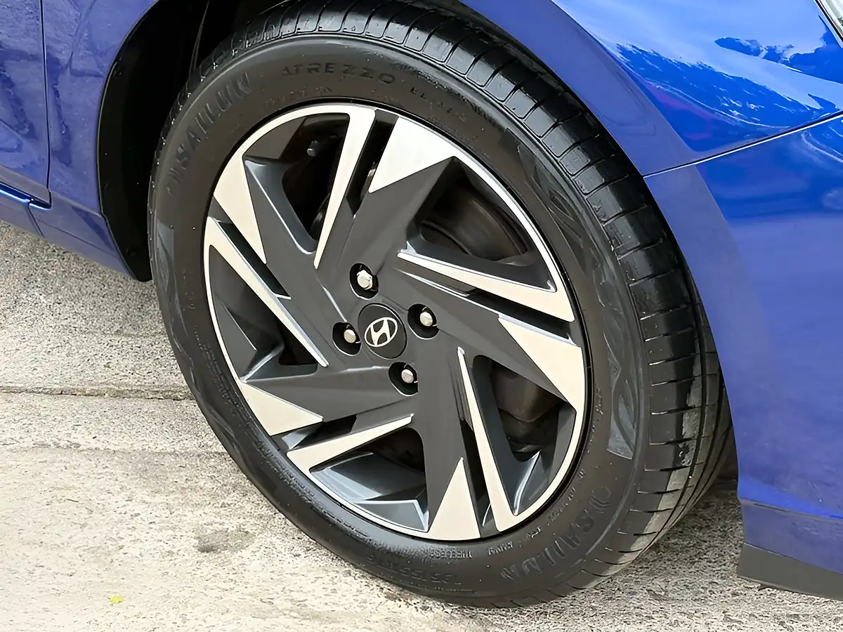 Used 2021 Hyundai i20 Se Connect Intense Blue - Interior and Exterior details 8