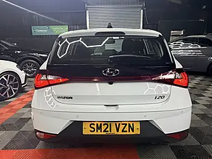 Used 2021 Hyundai I20 Se Connect White - Interior and Exterior details 10