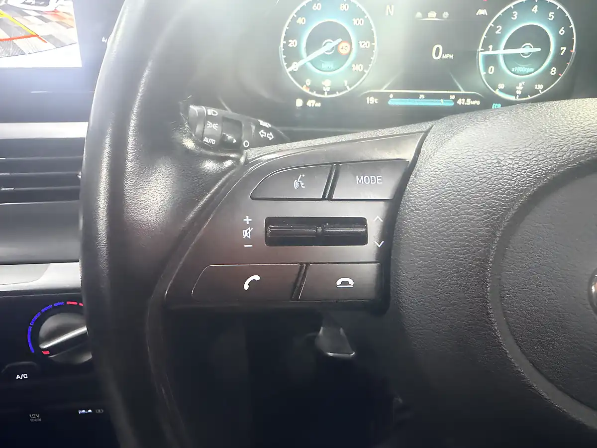 Used 2021 Hyundai I20 Se Connect White - Interior and Exterior details 20