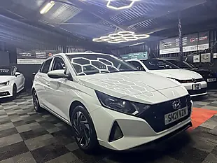 Used 2021 Hyundai I20 Se Connect White - Interior and Exterior details 5