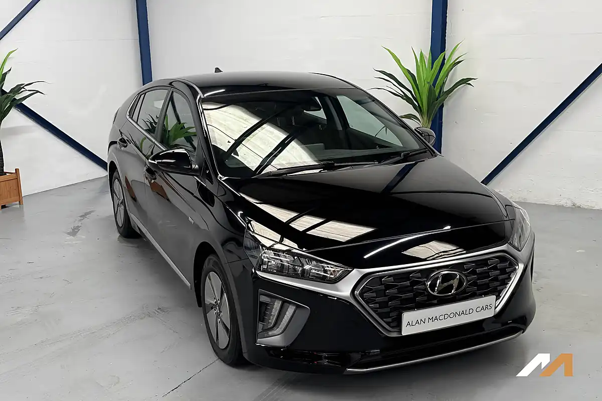 Used 2021 Hyundai Ioniq Premium Black - Front View