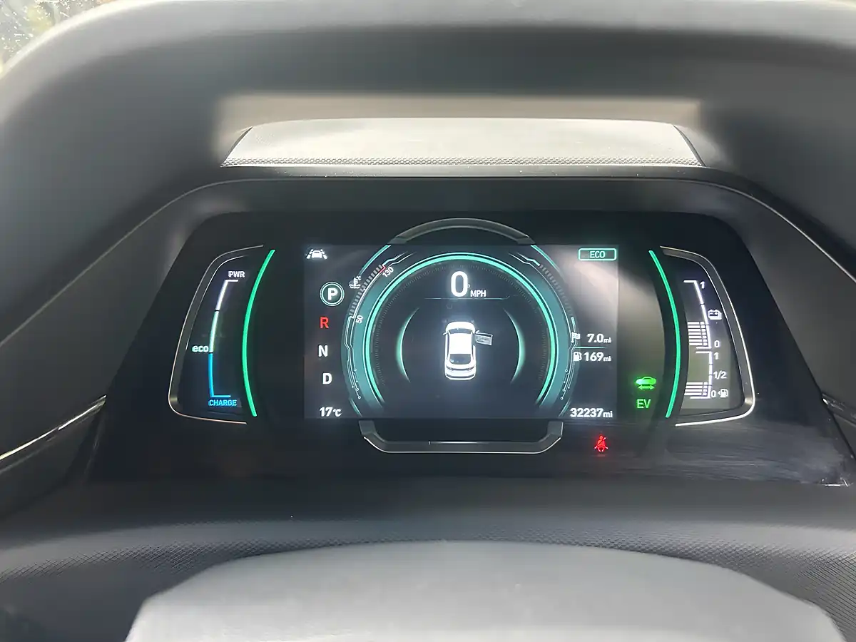 Used 2021 Hyundai Ioniq Premium Se Metallic Grey - Interior and Exterior details 6
