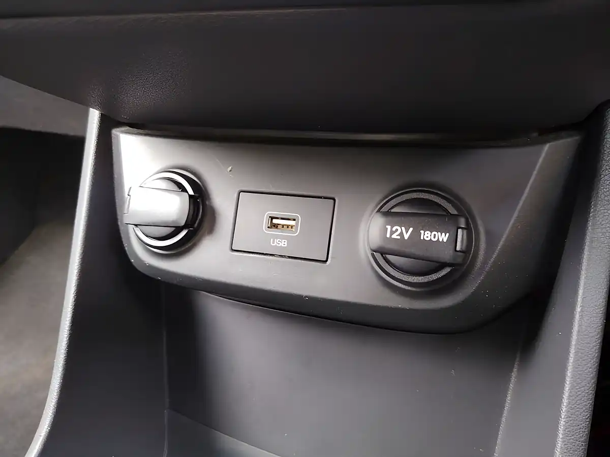 Used 2021 Hyundai Ioniq Premium Se White - Interior and Exterior details 16