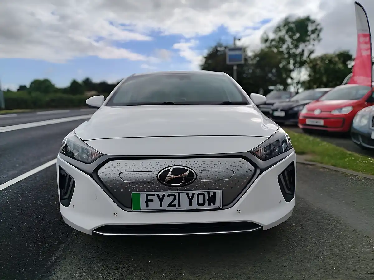 Used 2021 Hyundai Ioniq Premium Se White - Interior and Exterior details 4