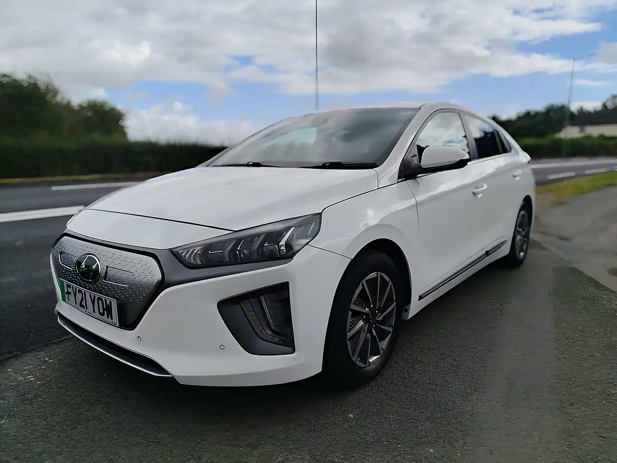 Used 2021 Hyundai Ioniq Premium Se White - Interior and Exterior details 5