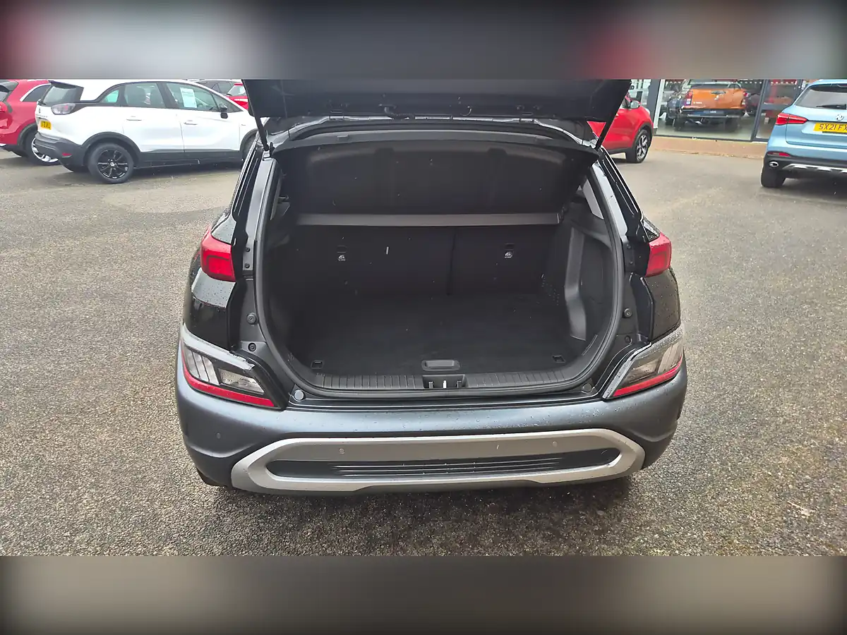 Used 2021 Hyundai Kona Premium Black - Interior and Exterior details 6