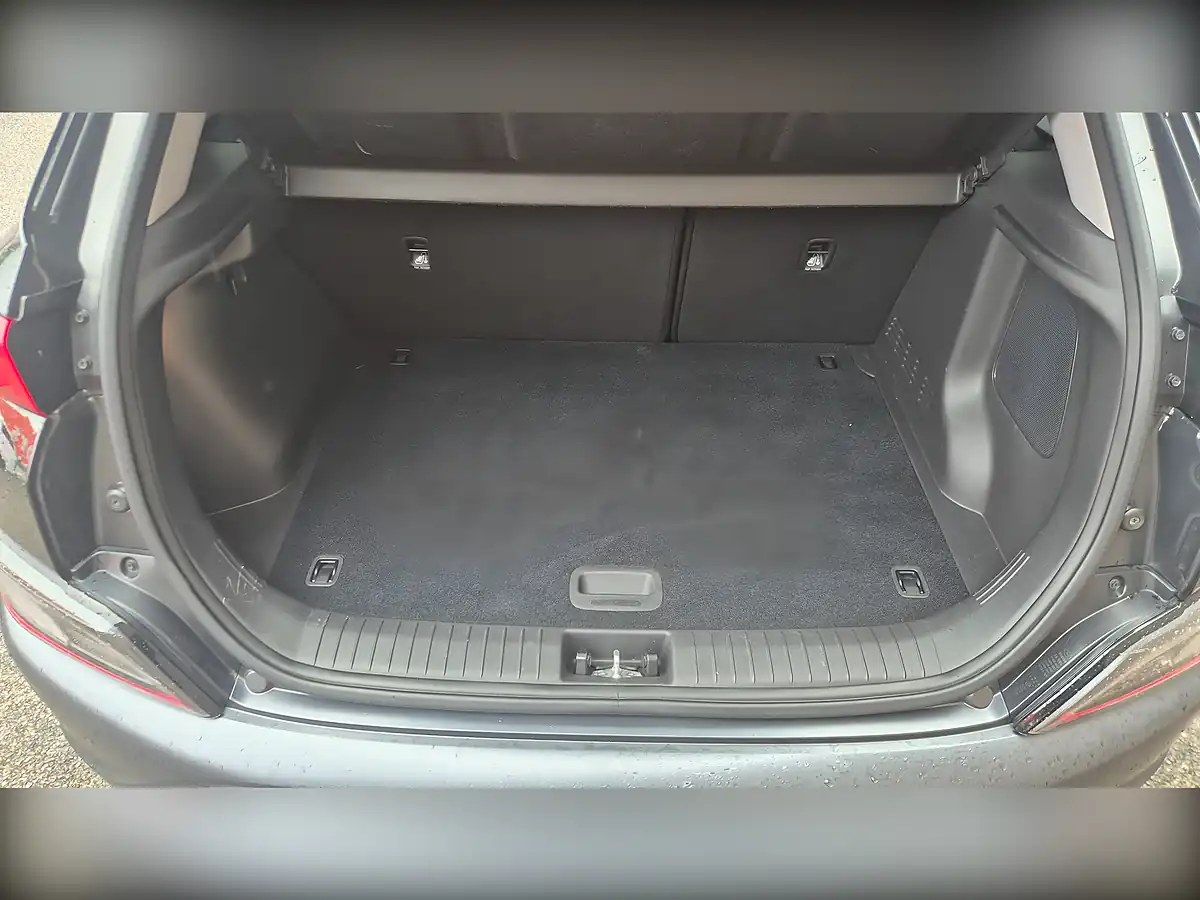 Used 2021 Hyundai Kona Premium Black - Interior and Exterior details 7