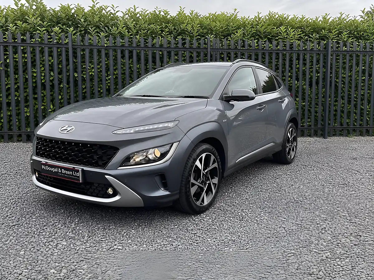 Used 2021 Hyundai Kona Premium Grey - Front View