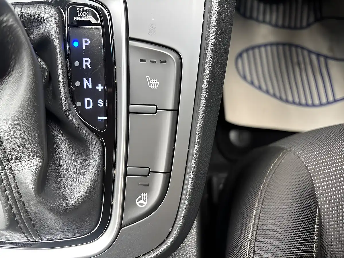 Used 2021 Hyundai Kona Premium Grey - Interior and Exterior details 15