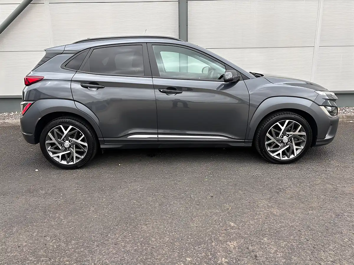 Used 2021 Hyundai Kona Premium Grey - Interior and Exterior details 7