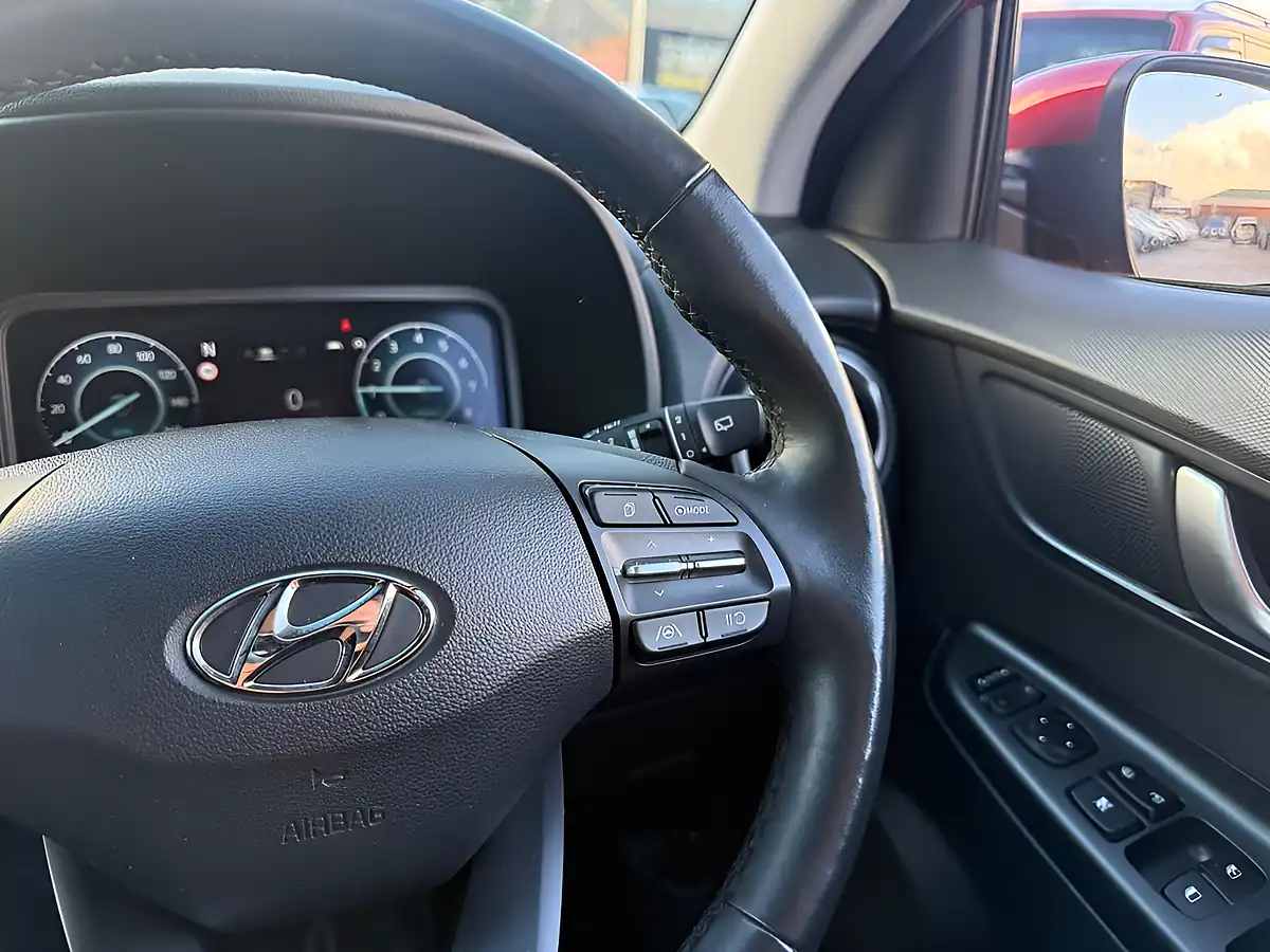 Used 2021 Hyundai Kona Premium Pulse Red - Interior and Exterior details 13