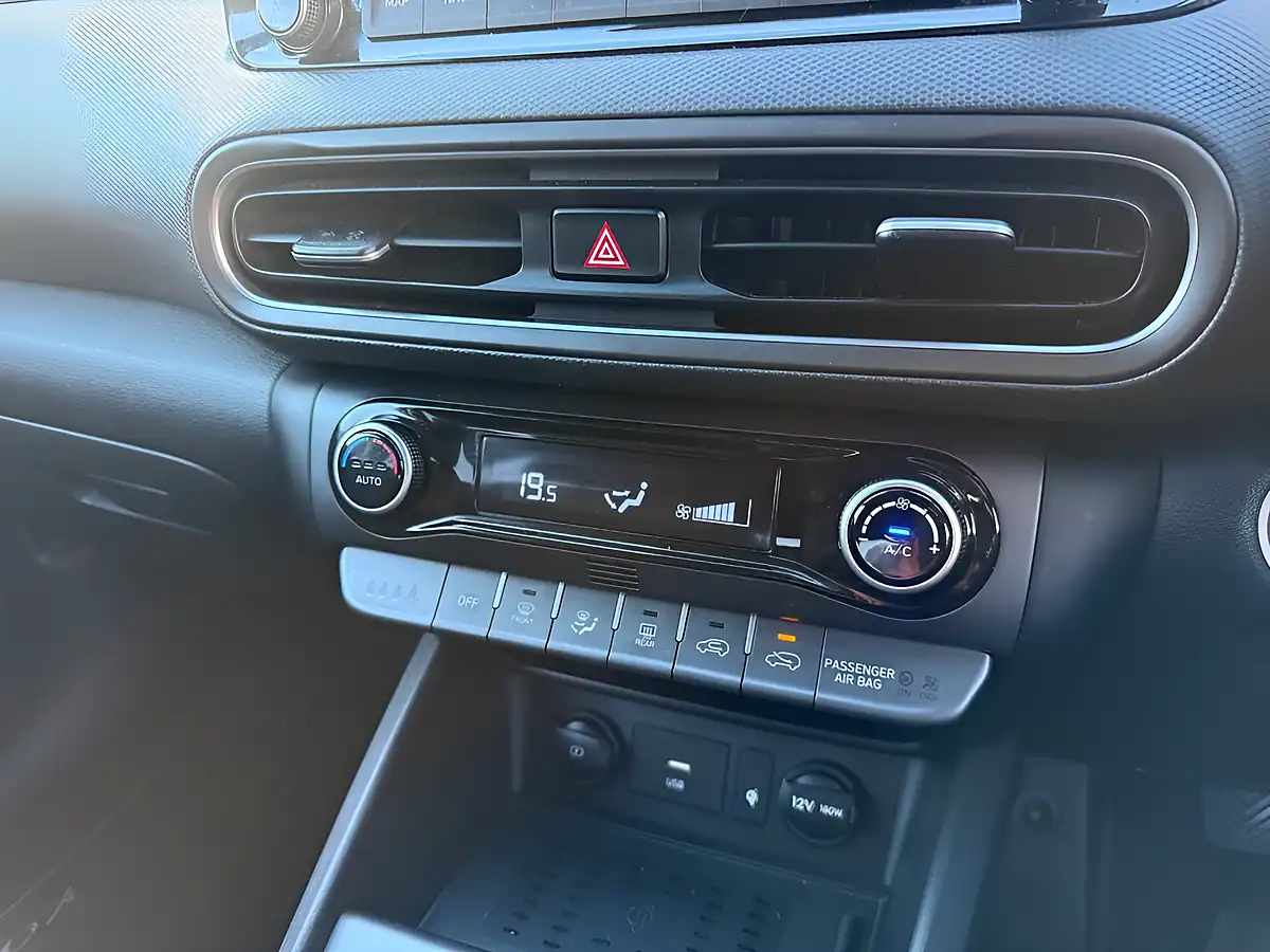 Used 2021 Hyundai Kona Premium Pulse Red - Interior and Exterior details 16