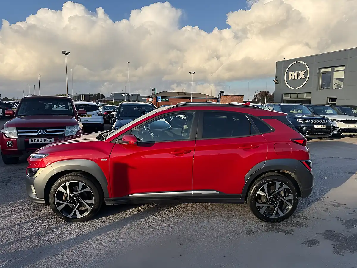 Used 2021 Hyundai Kona Premium Pulse Red - Interior and Exterior details 3