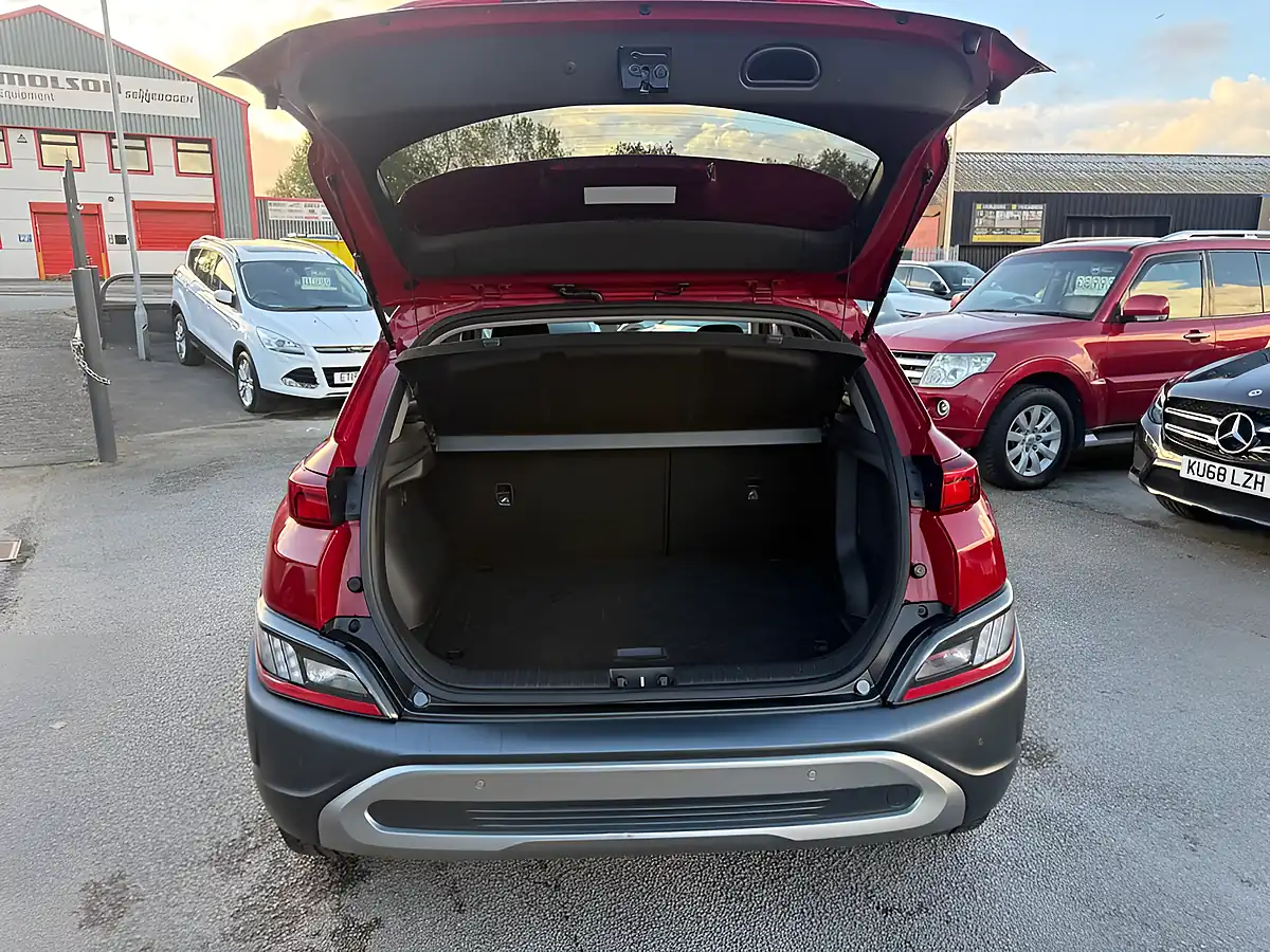 Used 2021 Hyundai Kona Premium Pulse Red - Interior and Exterior details 7