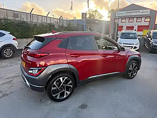 Used 2021 Hyundai Kona Premium Pulse Red - Interior and Exterior details 8