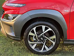 Used 2021 Hyundai Kona Premium Red - Interior and Exterior details 11