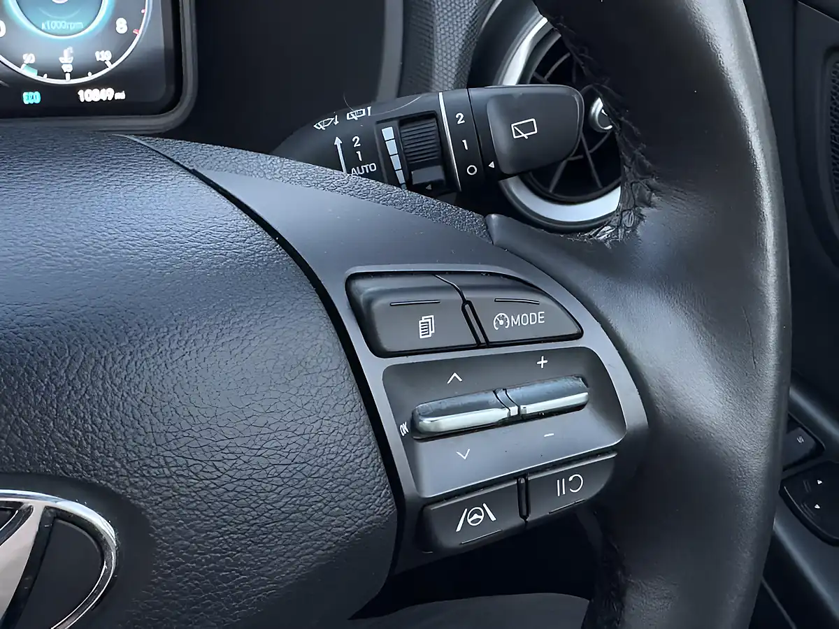 Used 2021 Hyundai Kona Premium Red - Interior and Exterior details 18