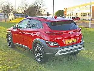 Used 2021 Hyundai Kona Premium Red - Interior and Exterior details 6