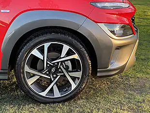 Used 2021 Hyundai Kona Premium Red - Interior and Exterior details 9