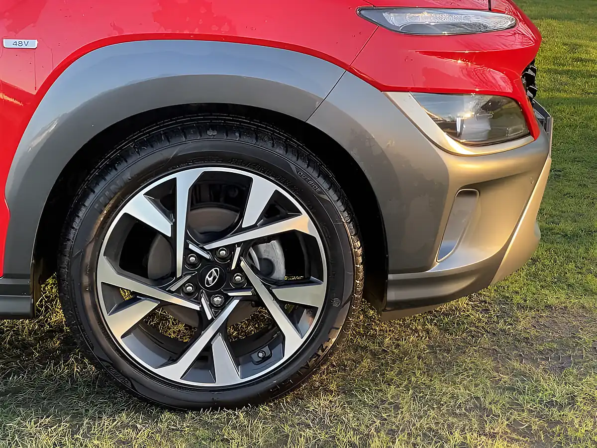 Used 2021 Hyundai Kona Premium Red - Interior and Exterior details 9