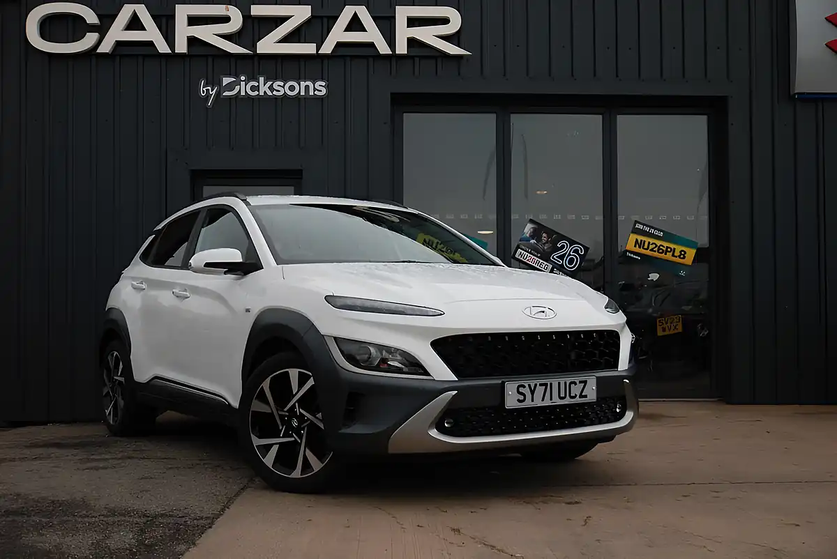 Used 2021 Hyundai Kona Premium White - Front View