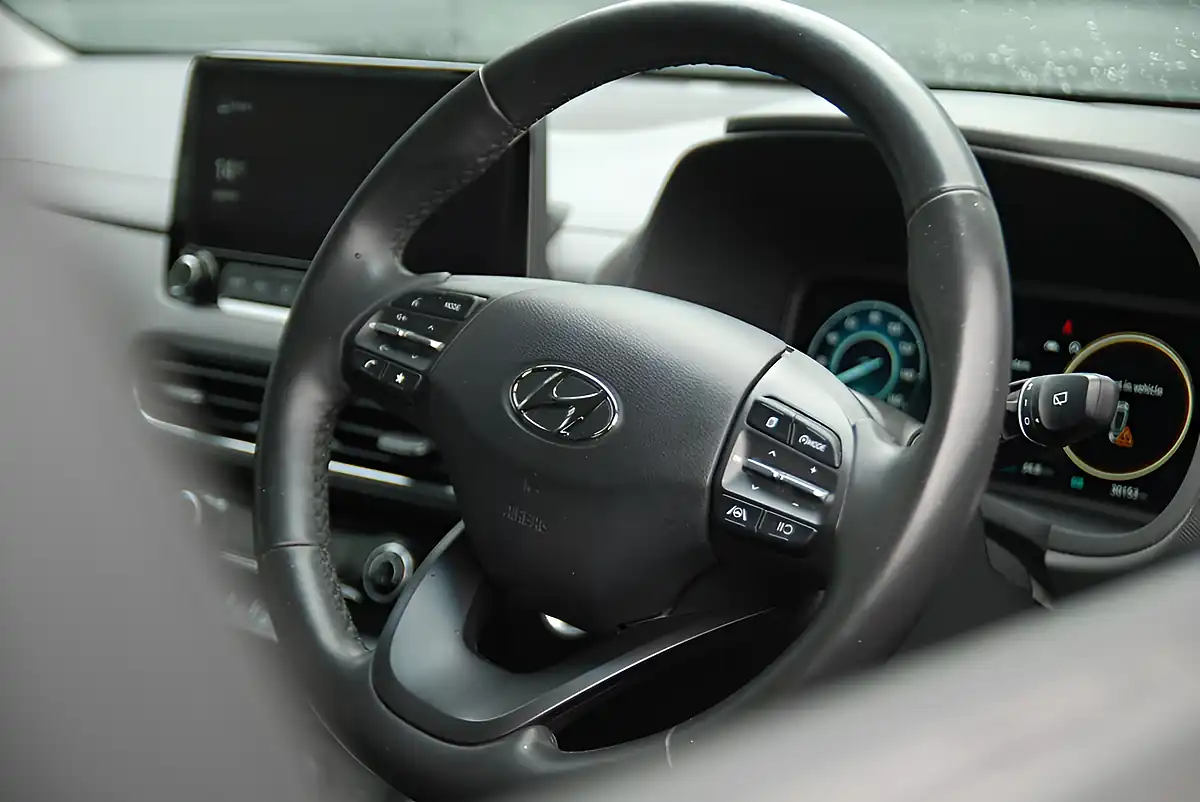 Used 2021 Hyundai Kona Premium White - Interior and Exterior details 12