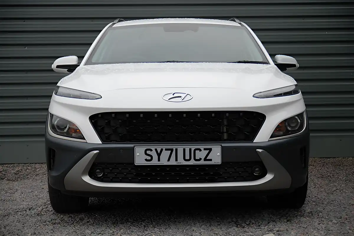Used 2021 Hyundai Kona Premium White - Interior and Exterior details 18