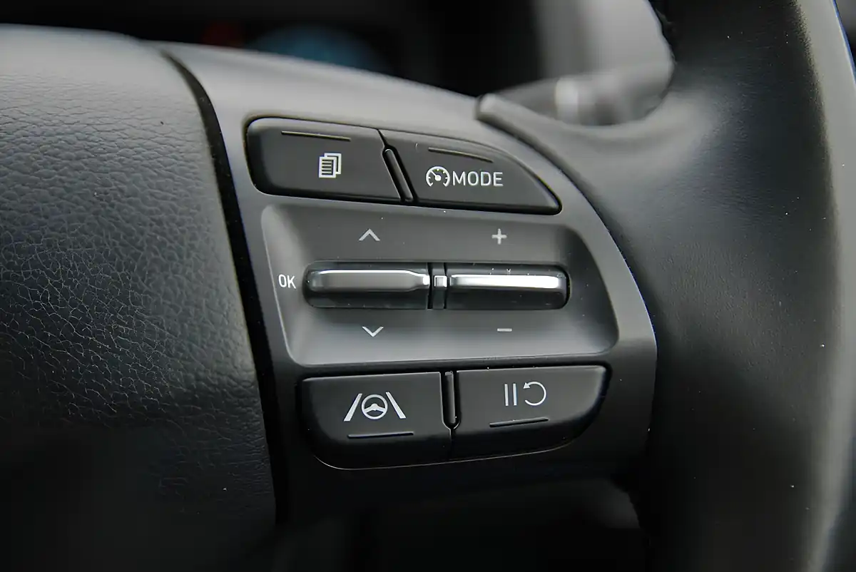 Used 2021 Hyundai Kona Premium White - Interior and Exterior details 4