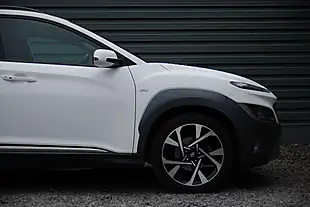 Used 2021 Hyundai Kona Premium White - Interior and Exterior details 9