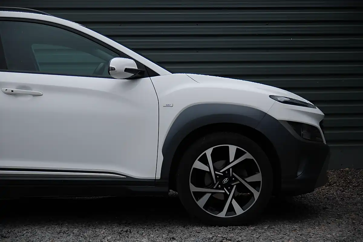 Used 2021 Hyundai Kona Premium White - Interior and Exterior details 9